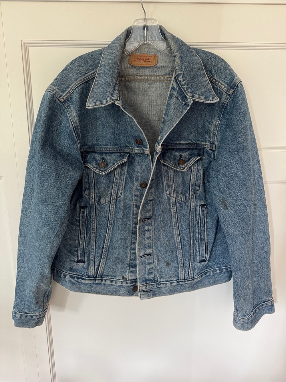 Authentic Vintqge 1980’s Levi’s Denim Jacket 46R - EXCELLENT Condition.